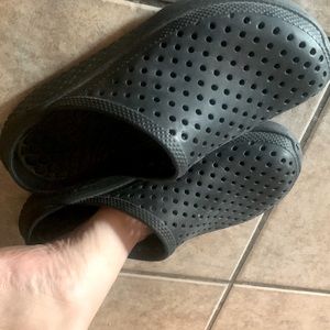 Black sliders size m